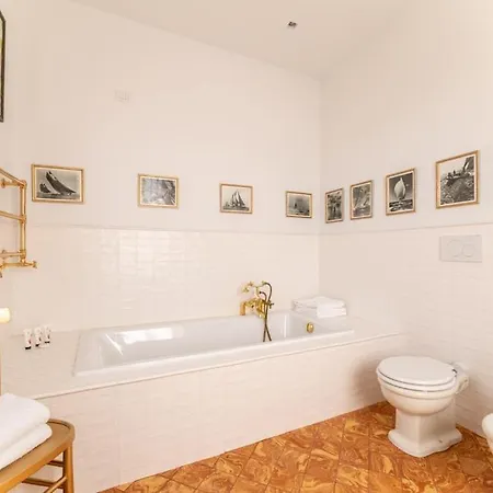 Via Besana By Onefinestay Villa Moltrasio